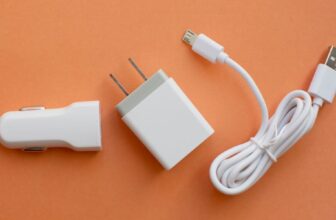 What Are the Best Portable Chargers for Travel?